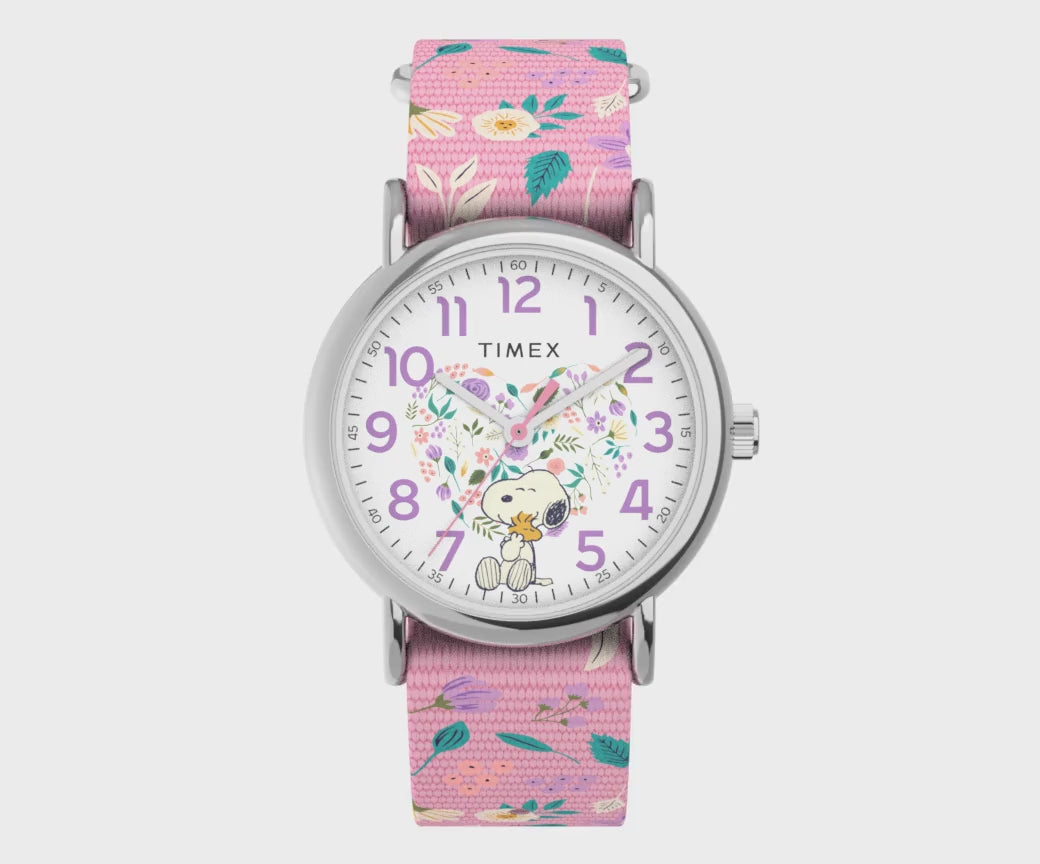 Timex Weekender X Peanuts 3-Hand 38mm Fabric Band